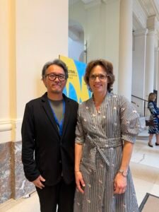 IMG_8438 New European Bauhaus Festival 2026会場にて、欧州委員会関係者の方と意見交換。写真:YEJapan撮影